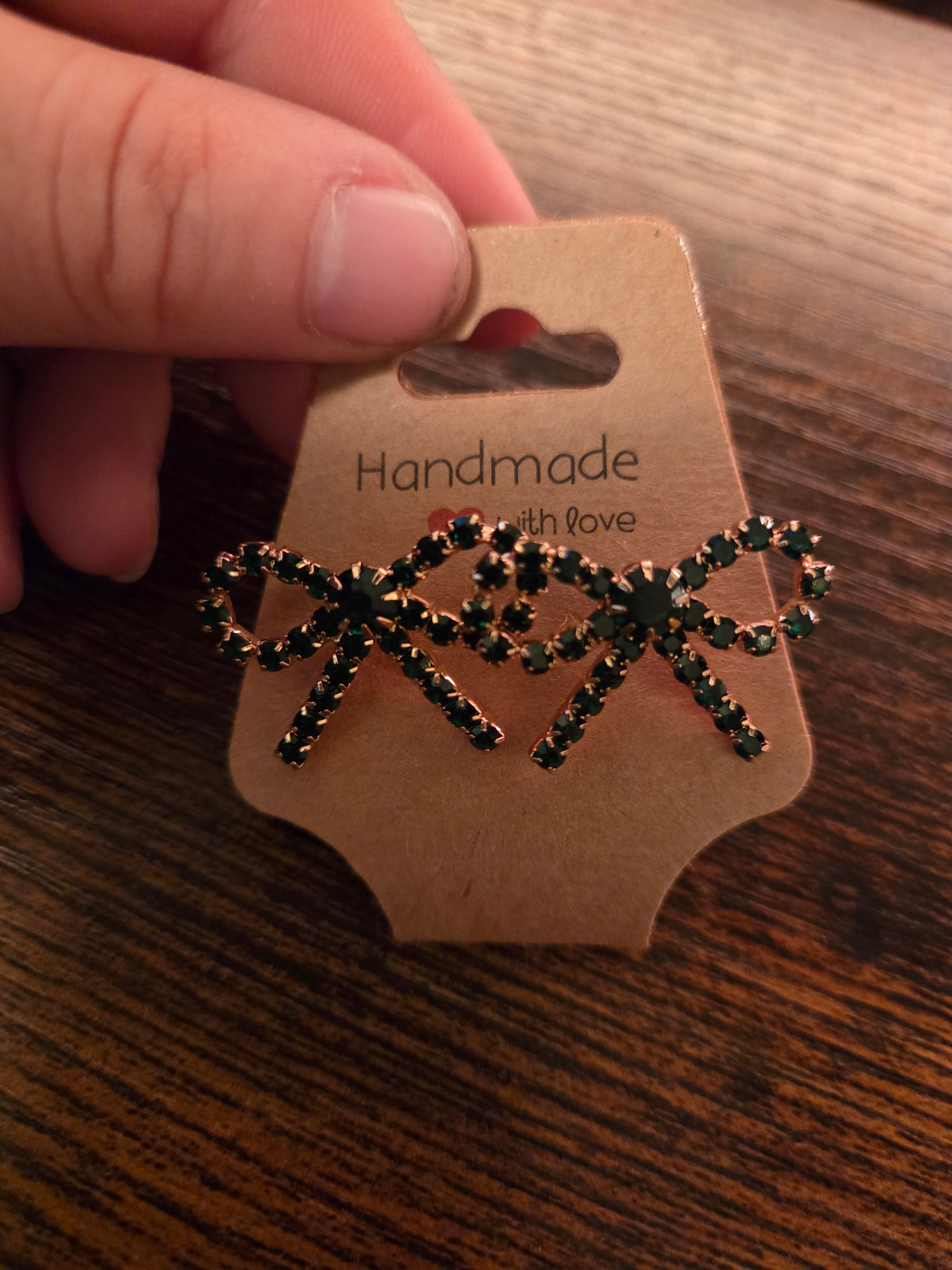 Emerald Elegance Bow Studs
